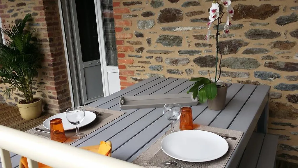 Le Clos De La Cote D'Emeraude Saint-Benoît-des-Ondes 0*,